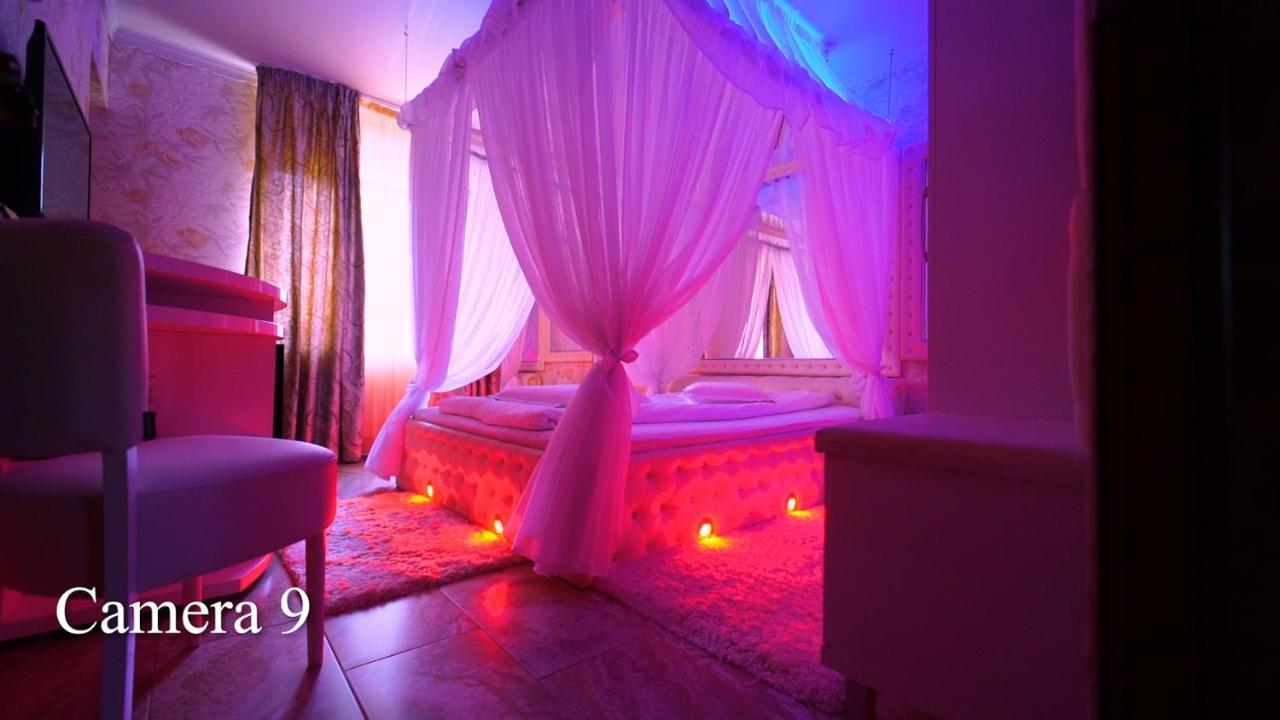 Anadi Hotel Boutique Only Adult Brasov Exterior photo