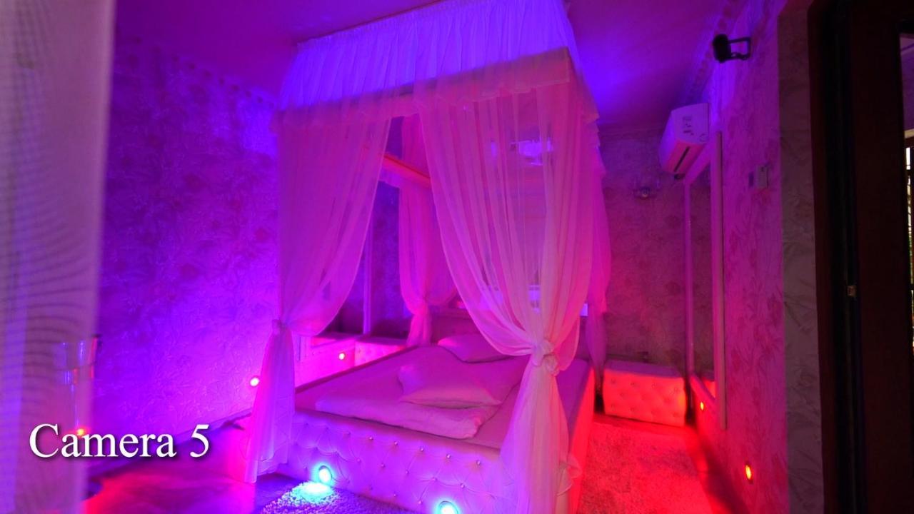Anadi Hotel Boutique Only Adult Brasov Exterior photo