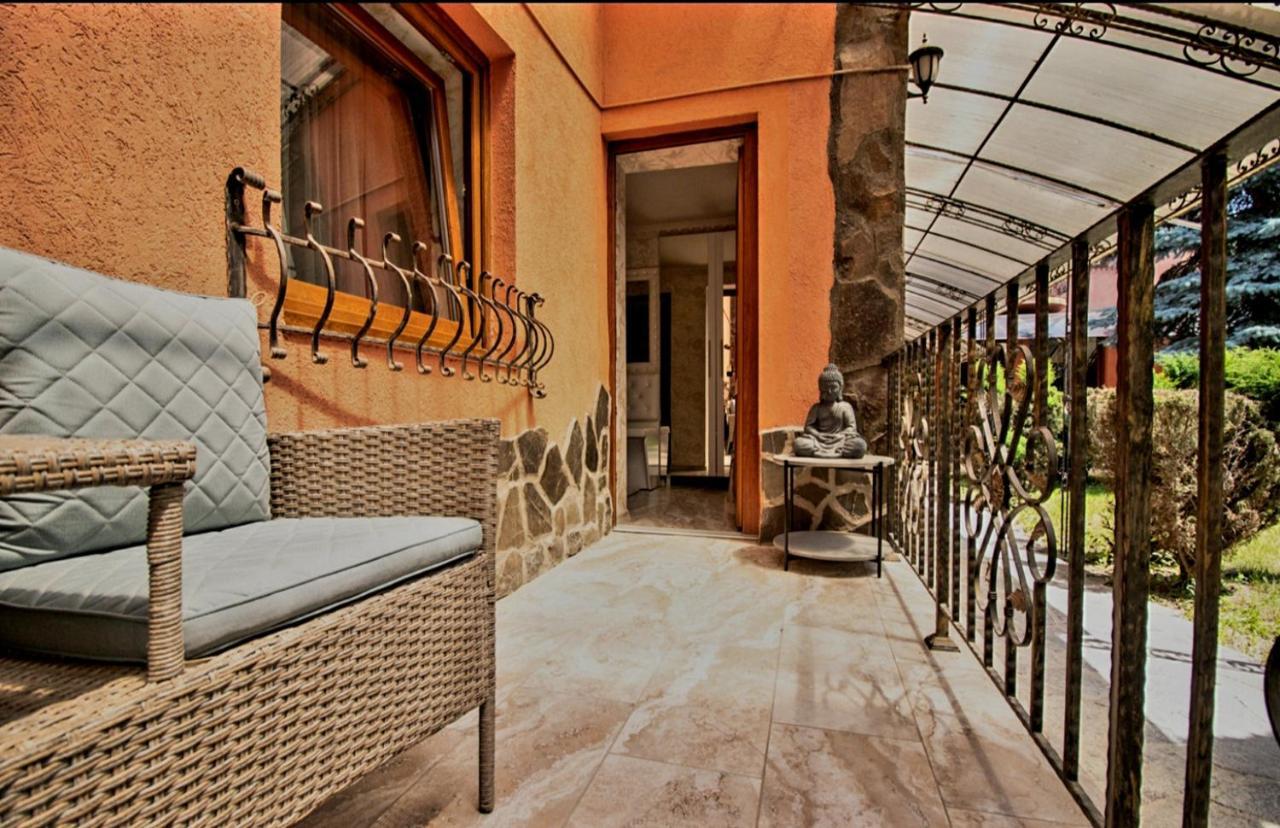 Anadi Hotel Boutique Only Adult Brasov Exterior photo