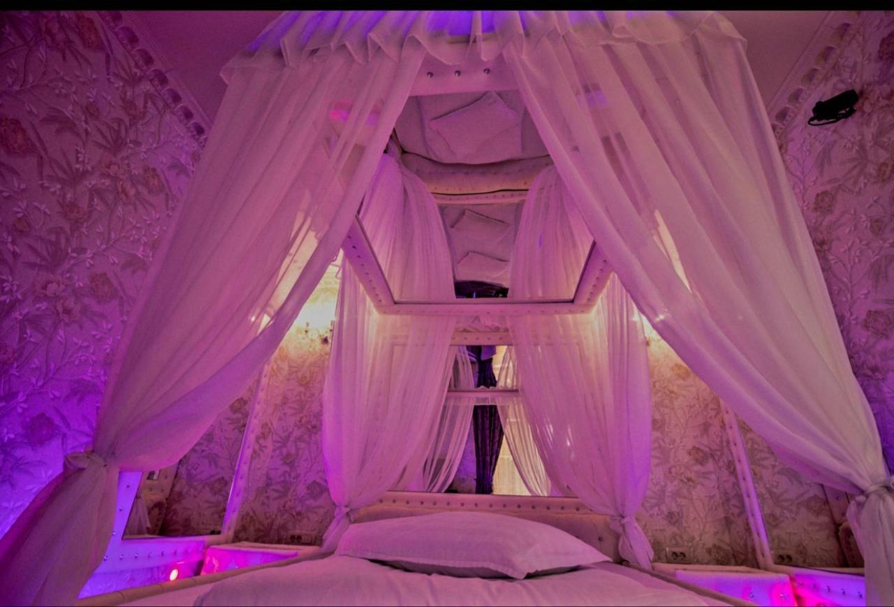 Anadi Hotel Boutique Only Adult Brasov Exterior photo