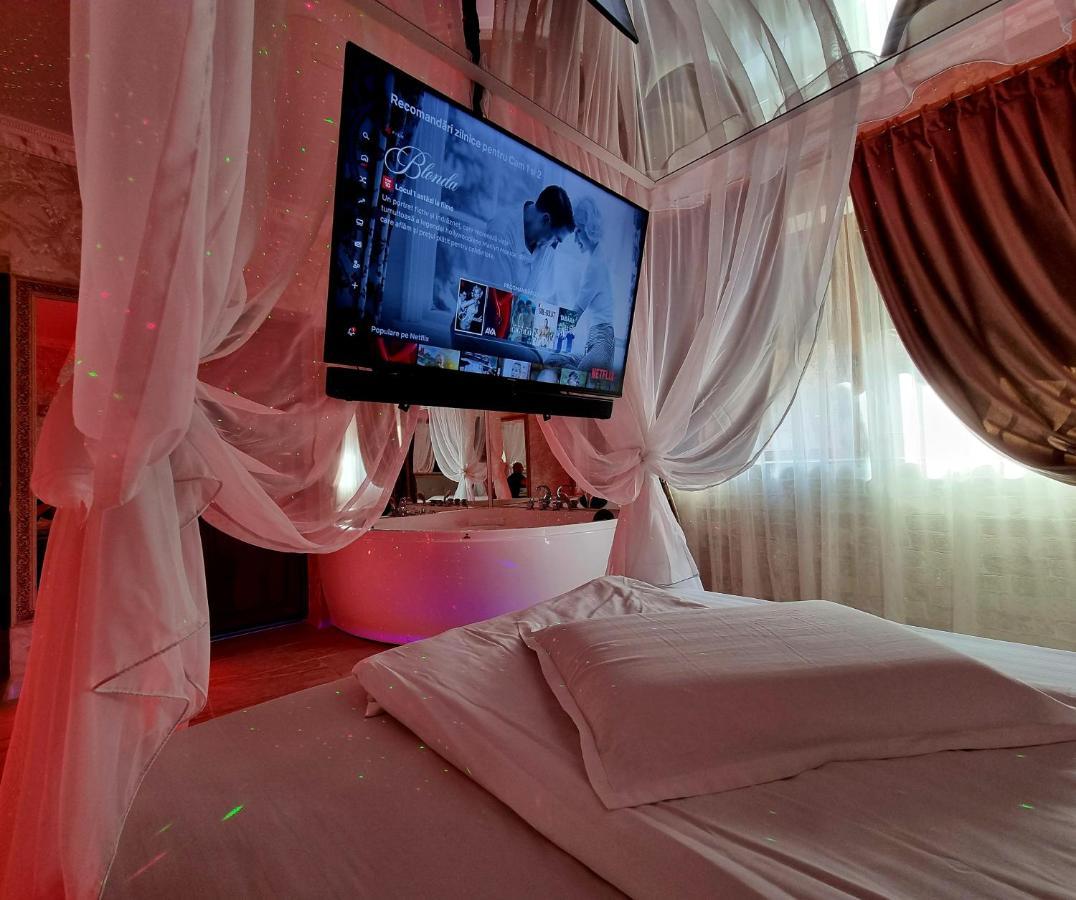 Anadi Hotel Boutique Only Adult Brasov Exterior photo