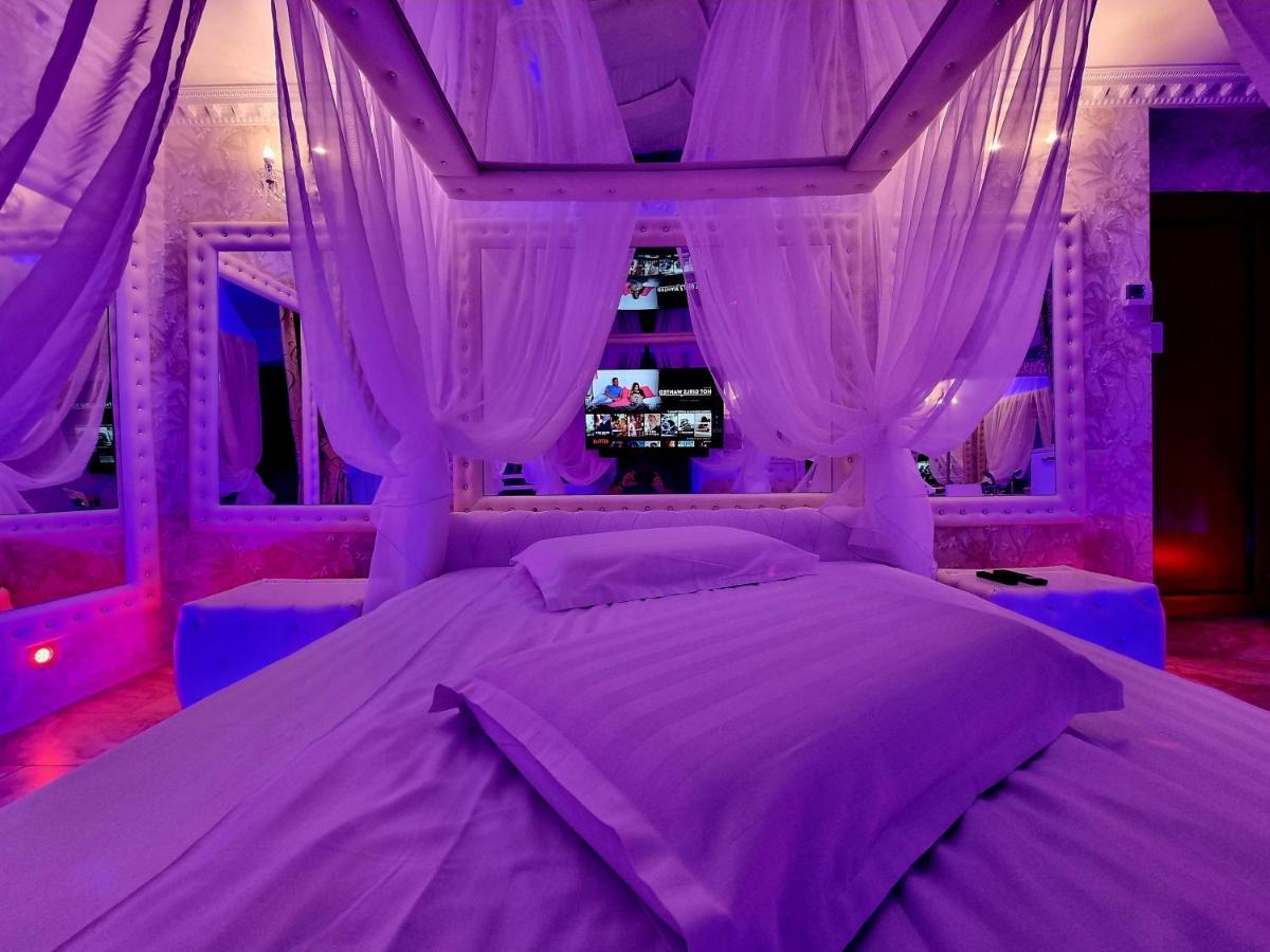 Anadi Hotel Boutique Only Adult Brasov Exterior photo