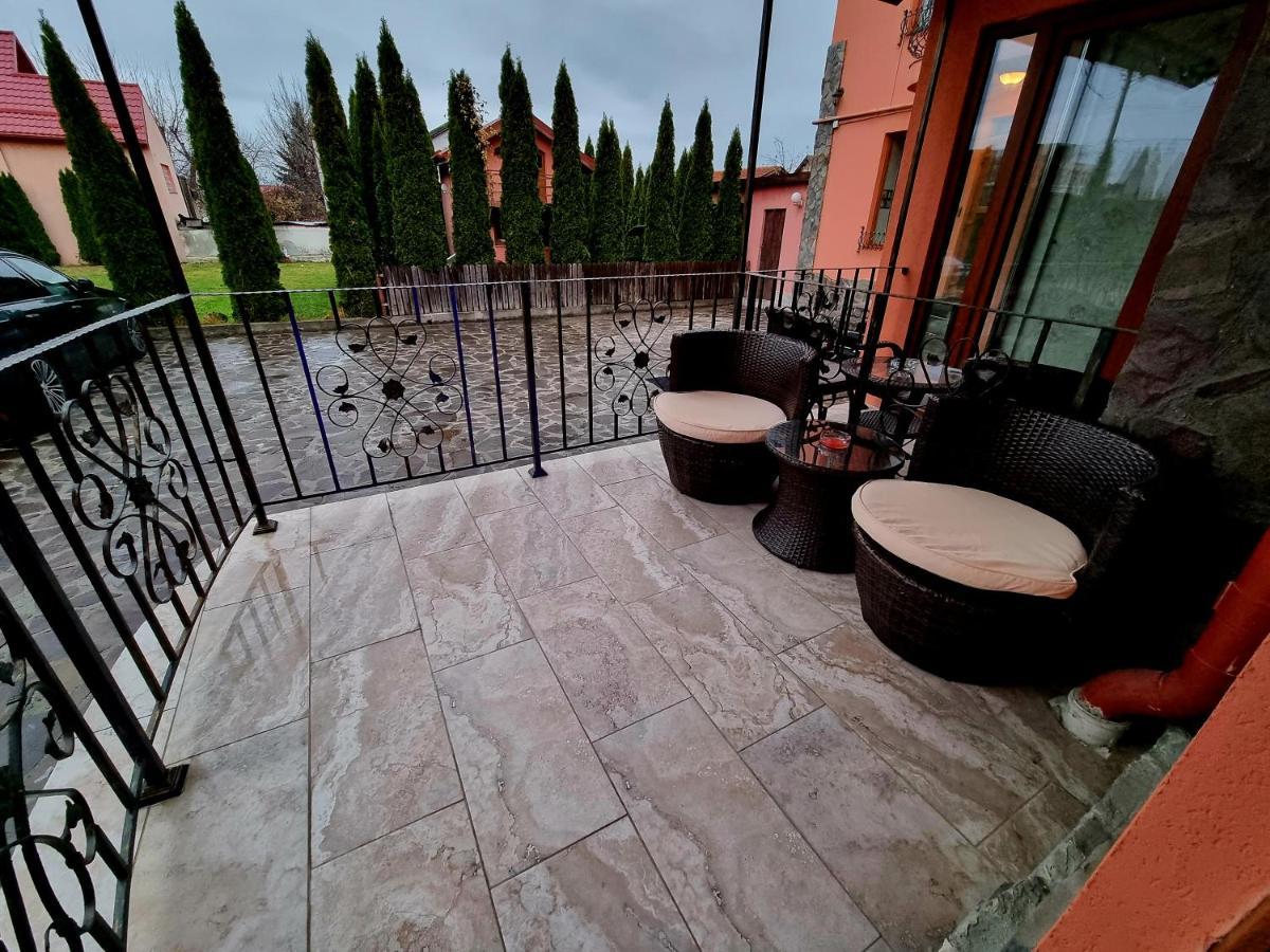 Anadi Hotel Boutique Only Adult Brasov Exterior photo